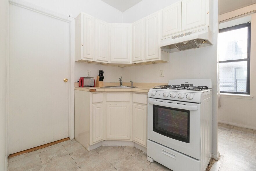 Building Photo - 340e E 93rd St