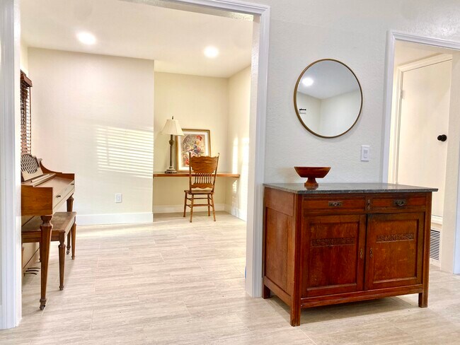 Building Photo - 31121 Via Santo Tomas