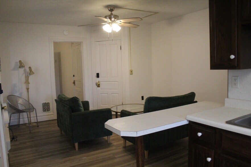 Living Room - 121 E Pomfret St