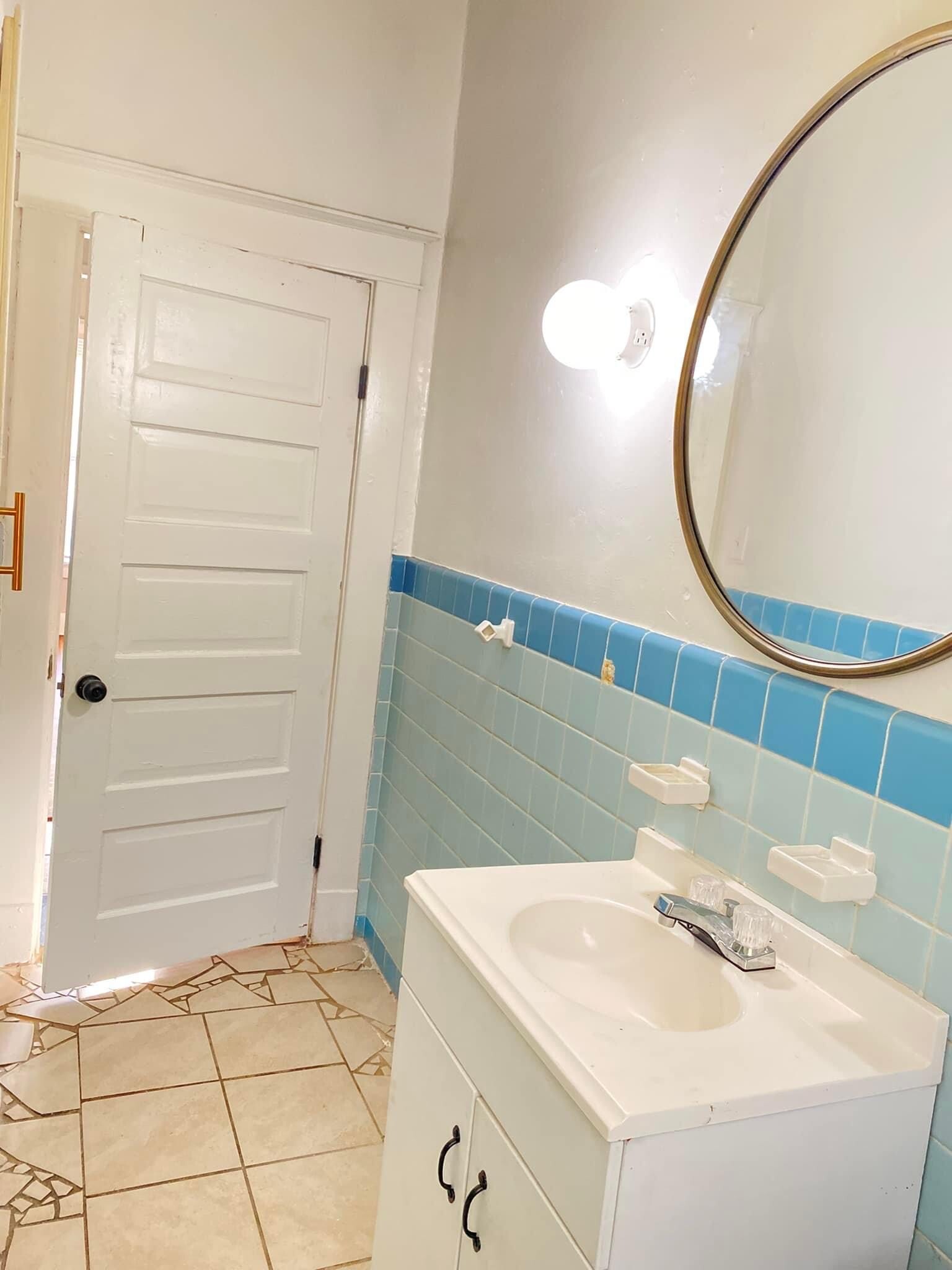 Building Photo - 1936 E McLemore Ave