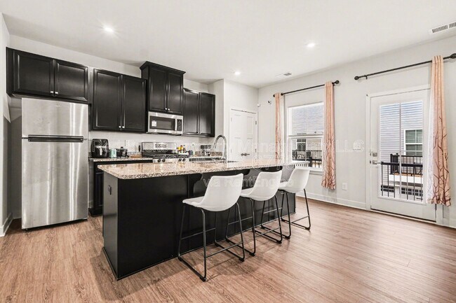 Building Photo - 9306 Mallard Mls Dr