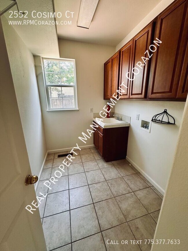 Building Photo - 2552 Cosimo Ct