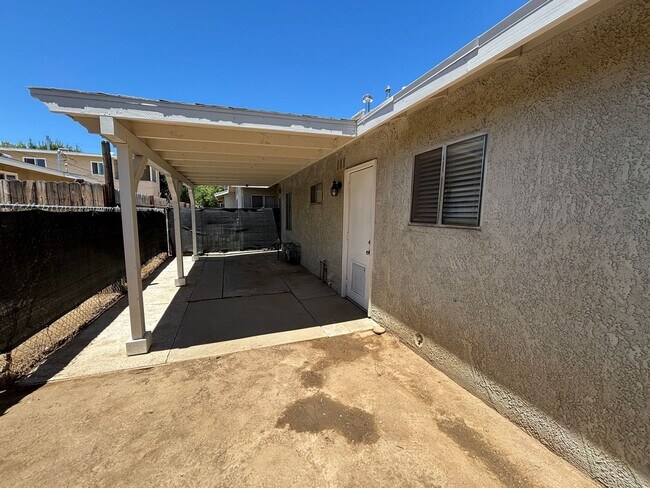 Building Photo - 44303 Beech Ave
