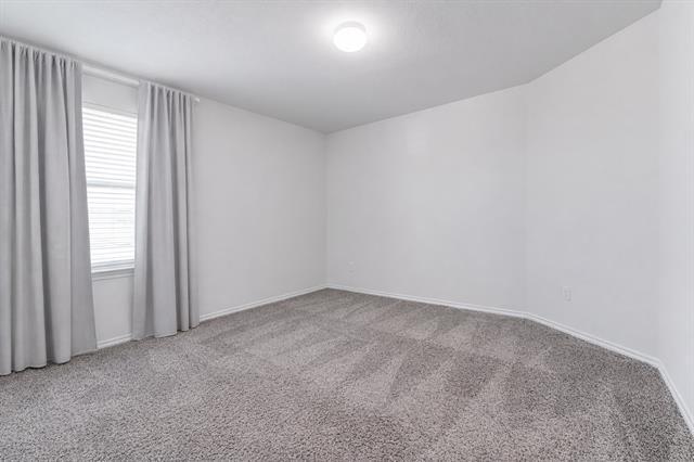 Building Photo - 914 Decker Dr