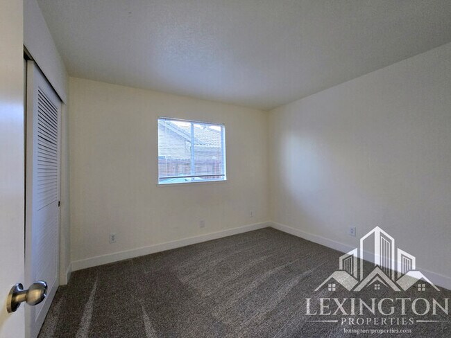 Building Photo - Beautifully Updated, 4BD/3BA, Home in Rocklin – Excellent Location!