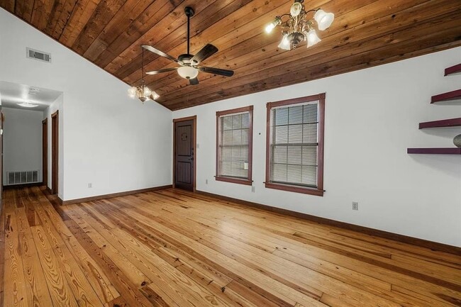 Building Photo - 2275 Co Rd 127