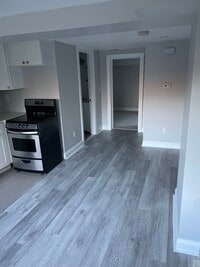 Building Photo - 47 Riverside Ave