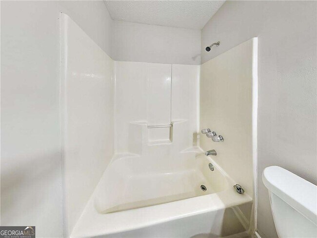 Building Photo - 244 Hale Haven Dr