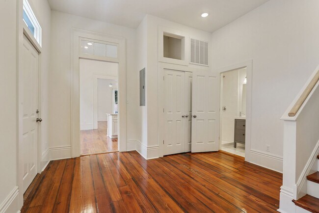 Building Photo - 2123 S Liberty St