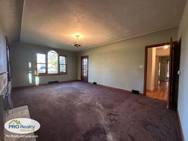 Building Photo - 3 Bedroom House **$1,000.00 off January's Rent with a January 2026 Move In**