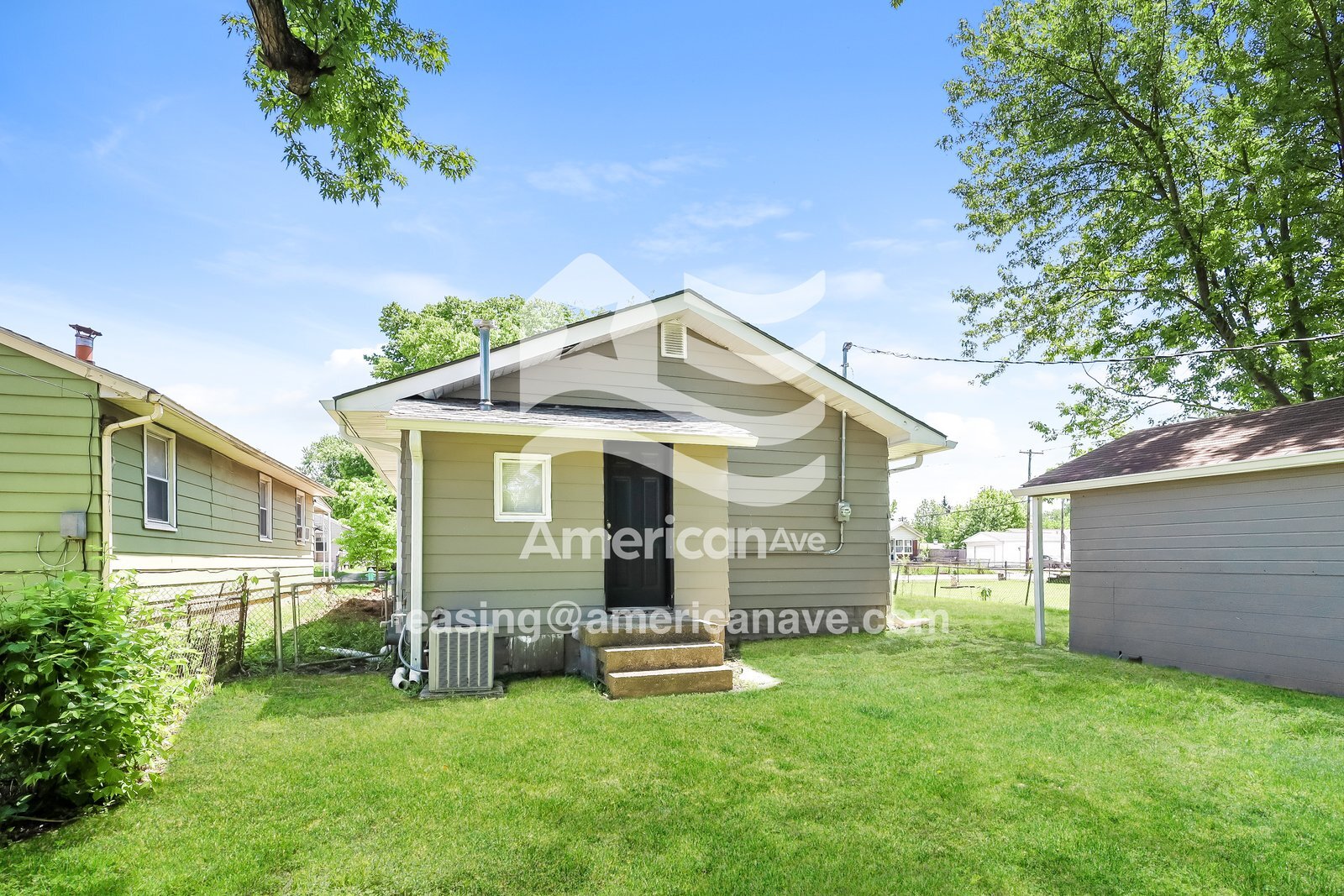 Building Photo - 2126 Dequincy St