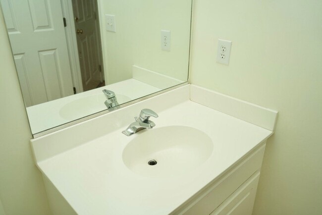 Building Photo - 1119 Somerchase Ct