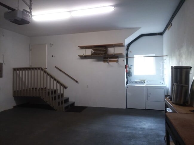 Building Photo - 64-5312 Iokua Place
