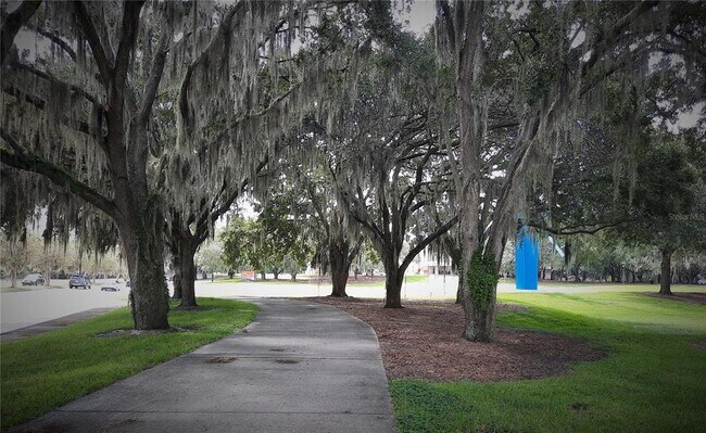 Building Photo - 2900 N Mills Ave