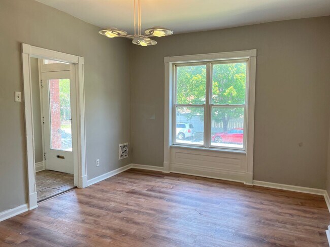 Primary Photo - COMING SOON: Extra roomy 2 bedroom/1 bathr...
