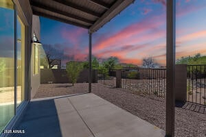 Building Photo - 6050 E Hidden Valley Dr