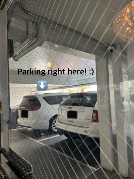 Building Photo - 2015 Ala Wai Blvd