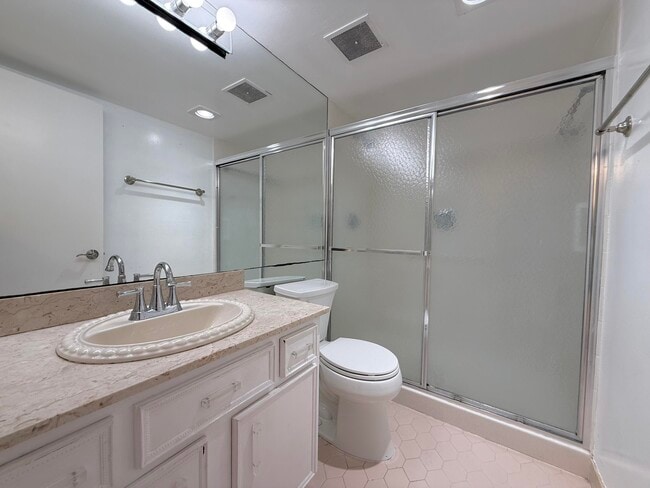 Building Photo - 2000 Presidential Way