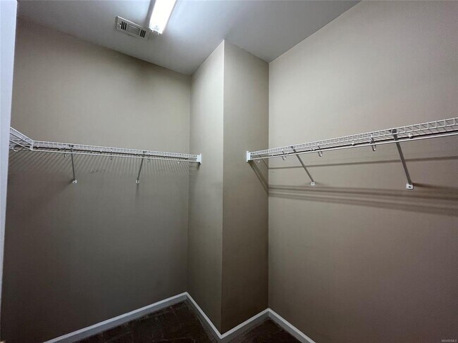 Building Photo - 9408 Crofton Ct