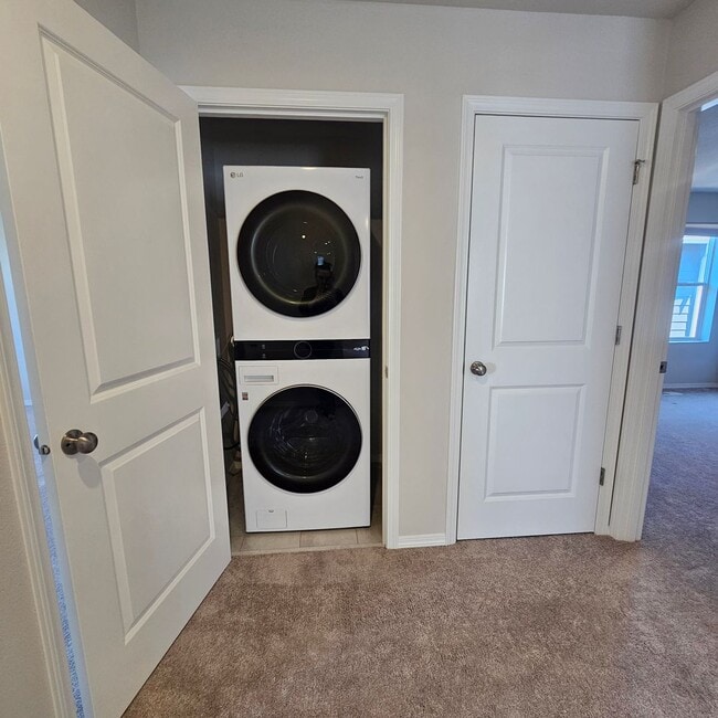 Building Photo - Move-In Ready 4 Bed, 2.5 Bath Home in Desirable Port Orchard Neighborhood