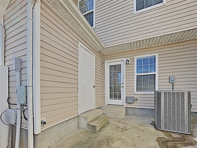 Building Photo - 8046 Logan Drive