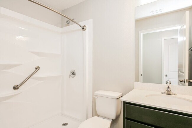 Building Photo - 6543 Redbay Dr