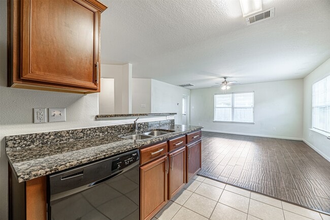 Building Photo - 11207 Hall Pines Ct