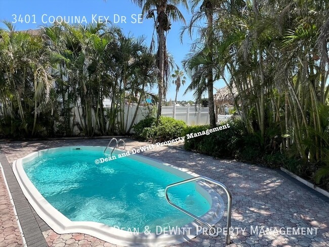 Building Photo - 3401 Coquina Key Dr SE