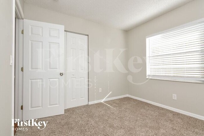 Building Photo - 15807 Cottontail Place
