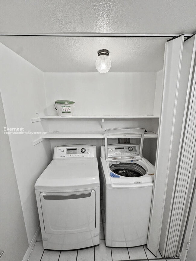 Building Photo - 6395 Joaquin Murieta Ave