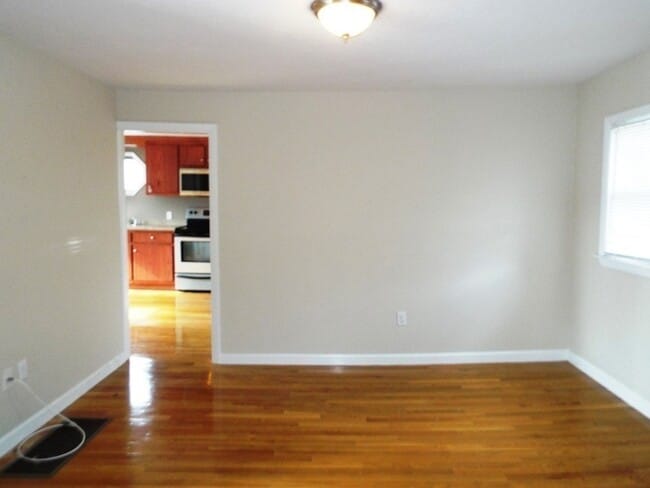 Building Photo - 60 Alpine Pl