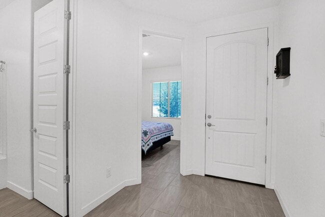 Building Photo - 24767 N 171st Dr