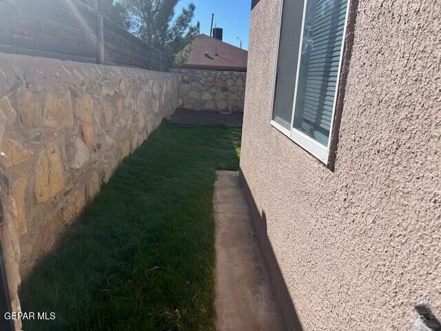 Building Photo - 14032 Tierra Leona Dr