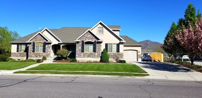 Building Photo - 10511 Canterbury Dr