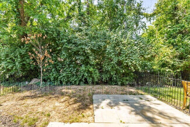 Building Photo - 6084 Ivory Ln