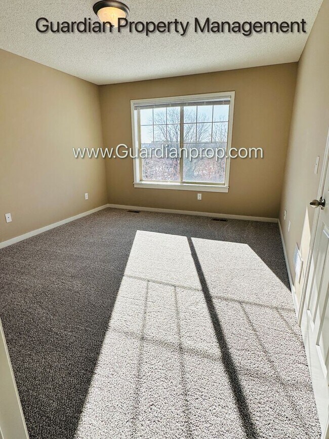 Building Photo - 9909 Vera Cruz Ln