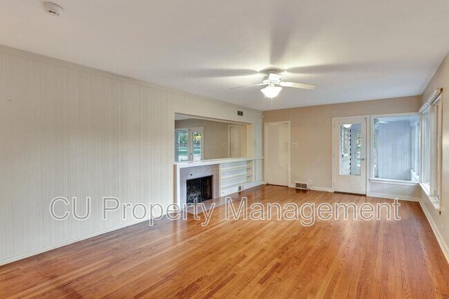 Building Photo - 202 W Indiana Ave