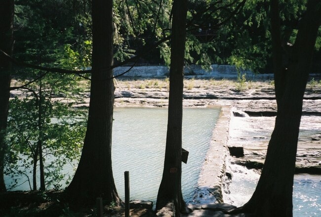 Building Photo - 8031 River Rd