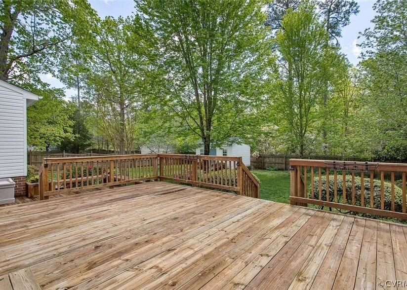 Deck - 8025 Secretariat Dr