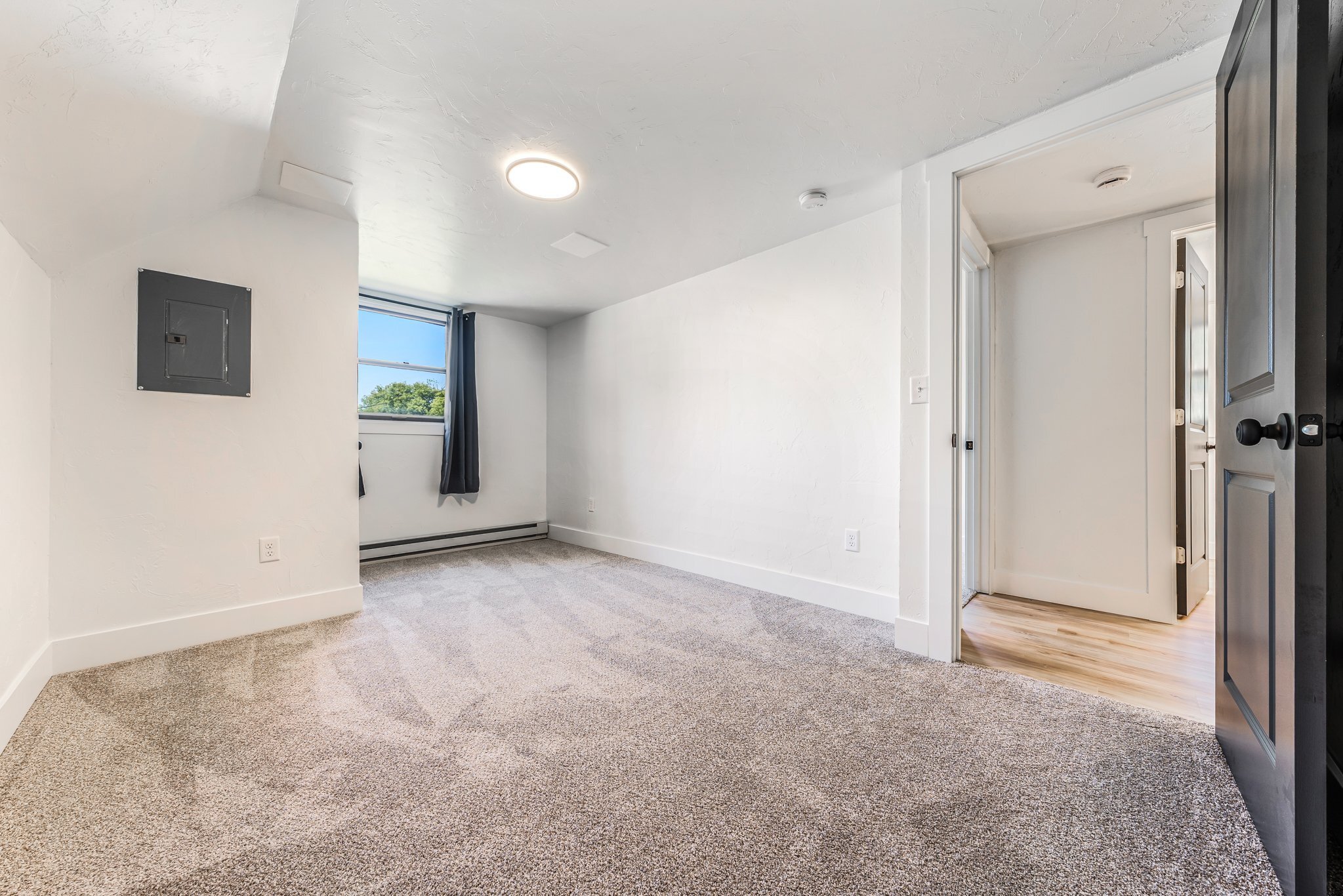 Building Photo - 1000 W McKinley Ave