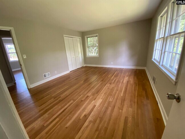 Building Photo - 337 S Stonehedge Dr