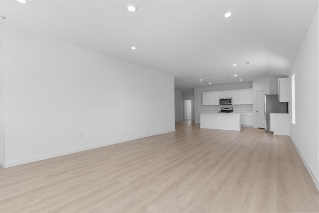 Building Photo - 1015 River Coral Ln