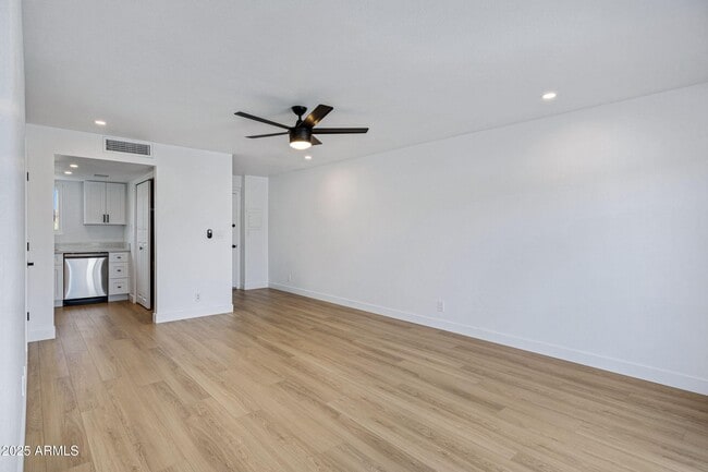 Building Photo - 2415 N 71st St