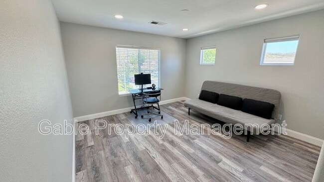 Building Photo - 19114 Olympic Crest Dr