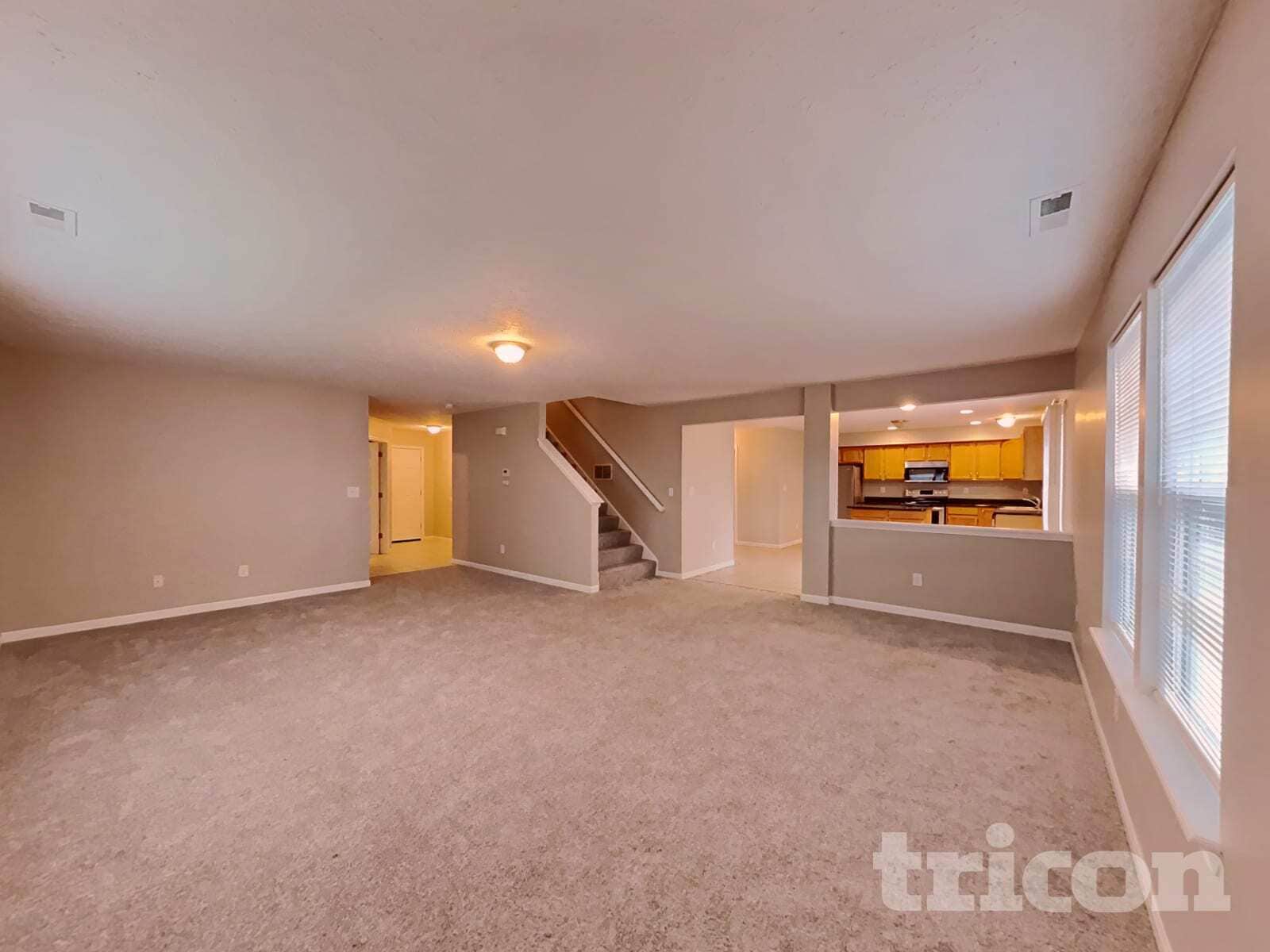 Building Photo - 1963 Central Park Blvd W