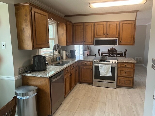 Building Photo - 290 Pebble Creek Dr