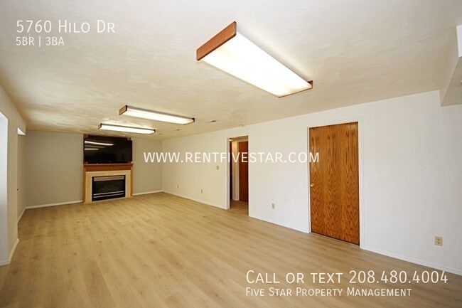 Building Photo - 5760 Hilo Dr