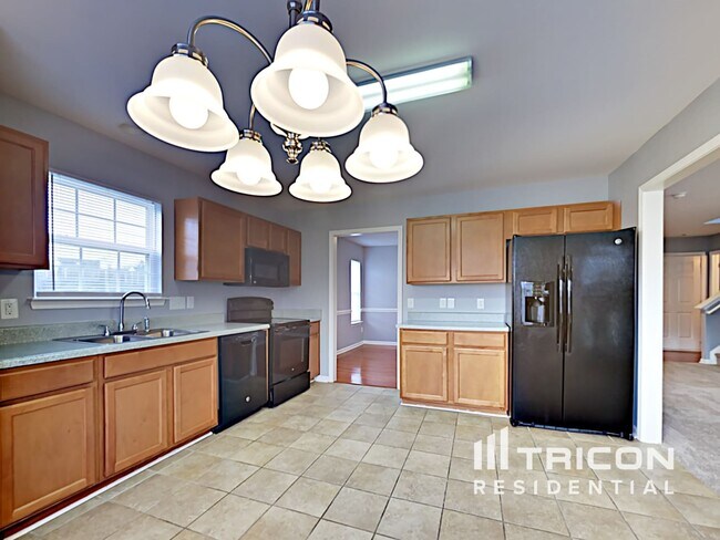 Building Photo - 1106 Delander Ln