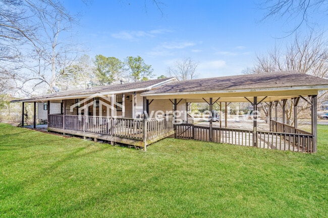 Building Photo - 990 Stowe St