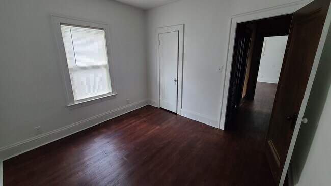 Building Photo - 3737 W 135th St